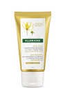 Klorane Capilar Bálsamo Ylang Ylang nutre, reestrutura e repara a fibra
 capilar. Reforça a queratina. Facilita o
 desembaraçar e o pentear.
 Enriquecido com agentes nutritivos e
 Queratina vegetal.