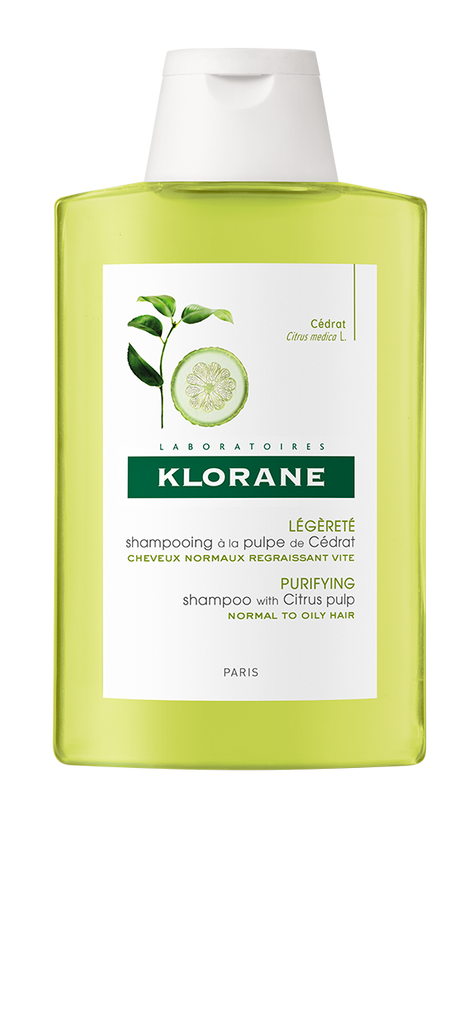 Klorane Capilar Champô Polpa de Cidra para cabelos normais com tendência oleosa atua como um concentrado de vitalidade e leveza. O cabelo fica solto e lavado durante mais tempo.